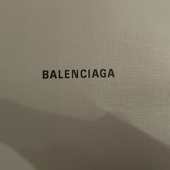 BALENCIAGA White crossbody bag (can be a shoulder bag) - Picture 6 of 7